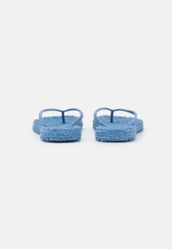 ILSE JACOBSEN Cheerful - Teenslippers - Light Regatta -Ilse Jacobsen 4d2e0135e74d4ed7826ce748e567fd3d