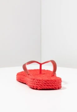 ILSE JACOBSEN Cheerful - Teenslippers - Red -Ilse Jacobsen 6171b6ca514f408286b06e0ea76294f9