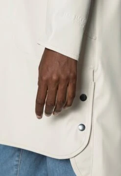 ILSE JACOBSEN Parka - Milk Creme -Ilse Jacobsen 86aa2d90357f4ca7bcffd7931fd98da3